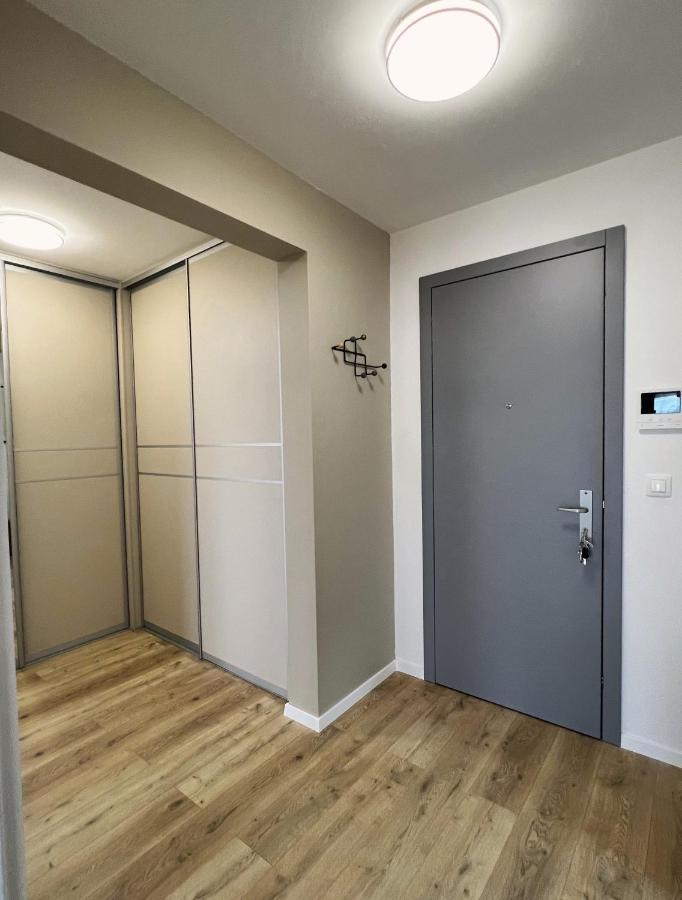 Cozy Stay Apartment Trenčín Εξωτερικό φωτογραφία