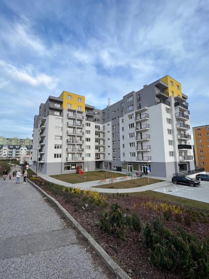 Cozy Stay Apartment Trenčín Εξωτερικό φωτογραφία